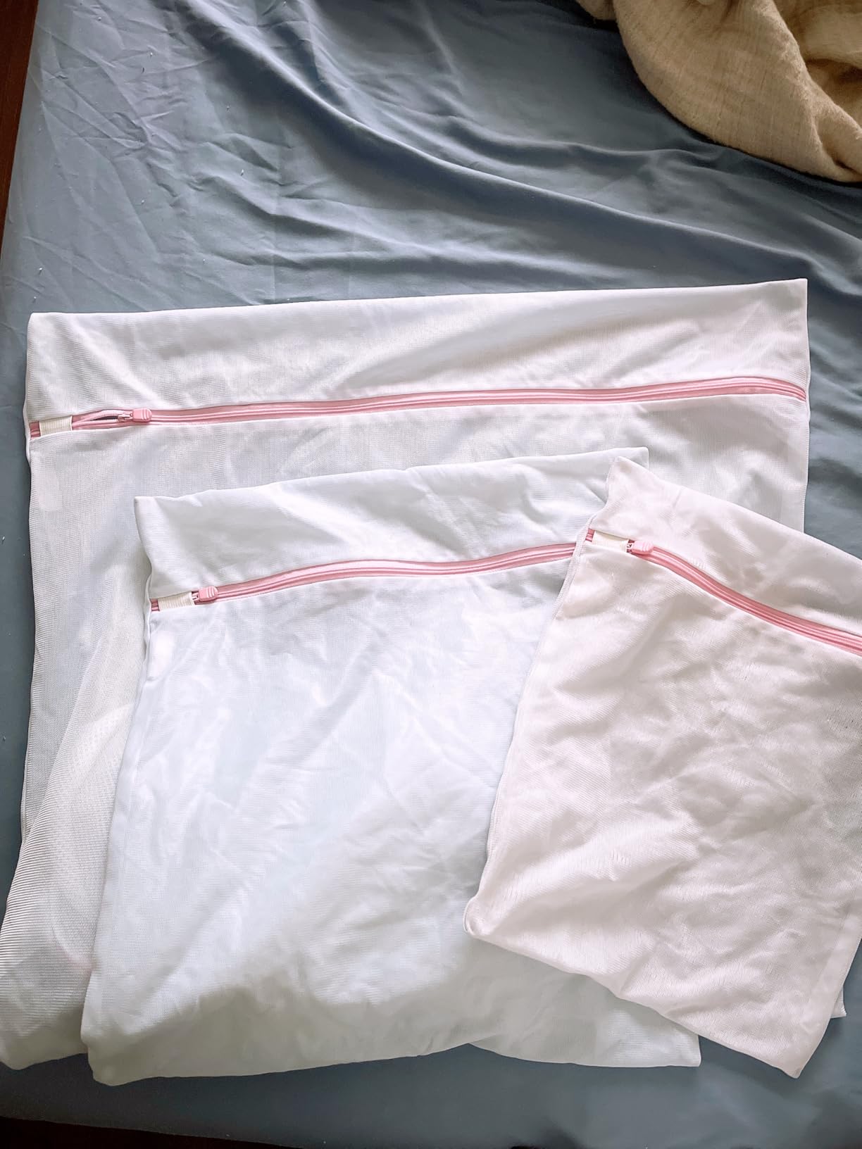 GOGOODA Mesh Laundry Bags for Delicates Durable Protective Wash Bags customer photo 1