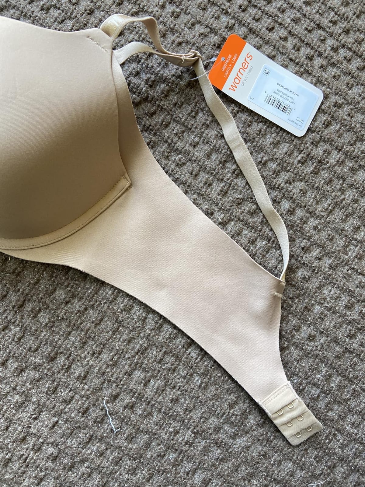 Warner's Women's Blissful Benefits Side Smoothing Underwire Bra customer photo 2
