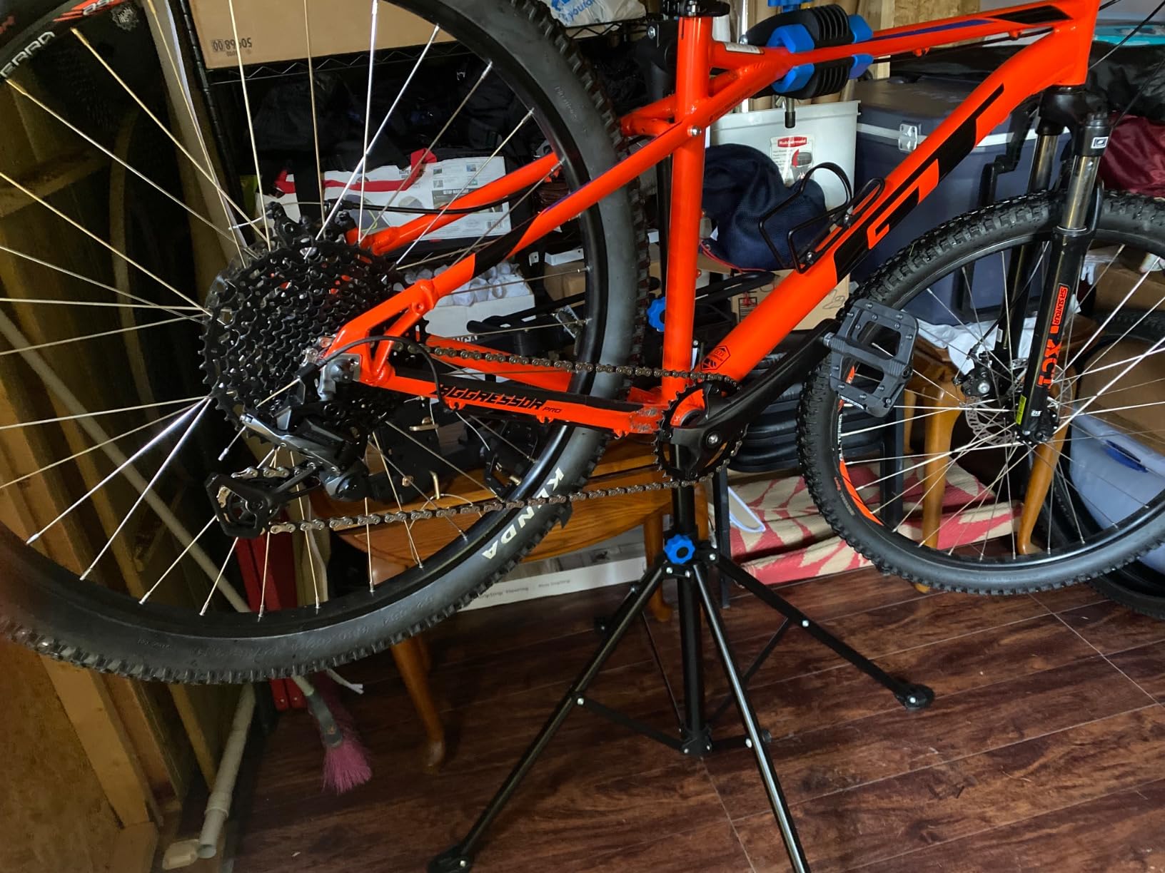 ZENY Adjustable Bike Repair Stand, Bicycle Maintenance Stand customer photo 2