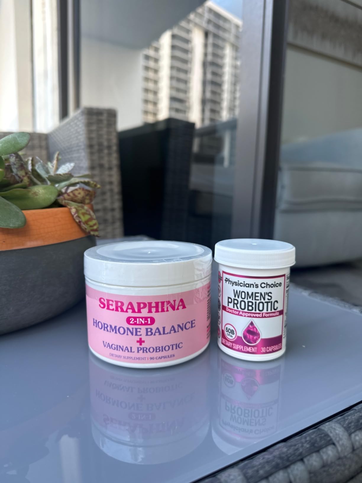 Physician's CHOICE Probiotics for Women - PH Balance, Digestive, UT, & Feminine Health - 50 Billion CFU - 6 Unique Strains for Her - Organic Prebiotics, Cranberry Extract+ - Women Probiotic - 30 CT customer photo 2