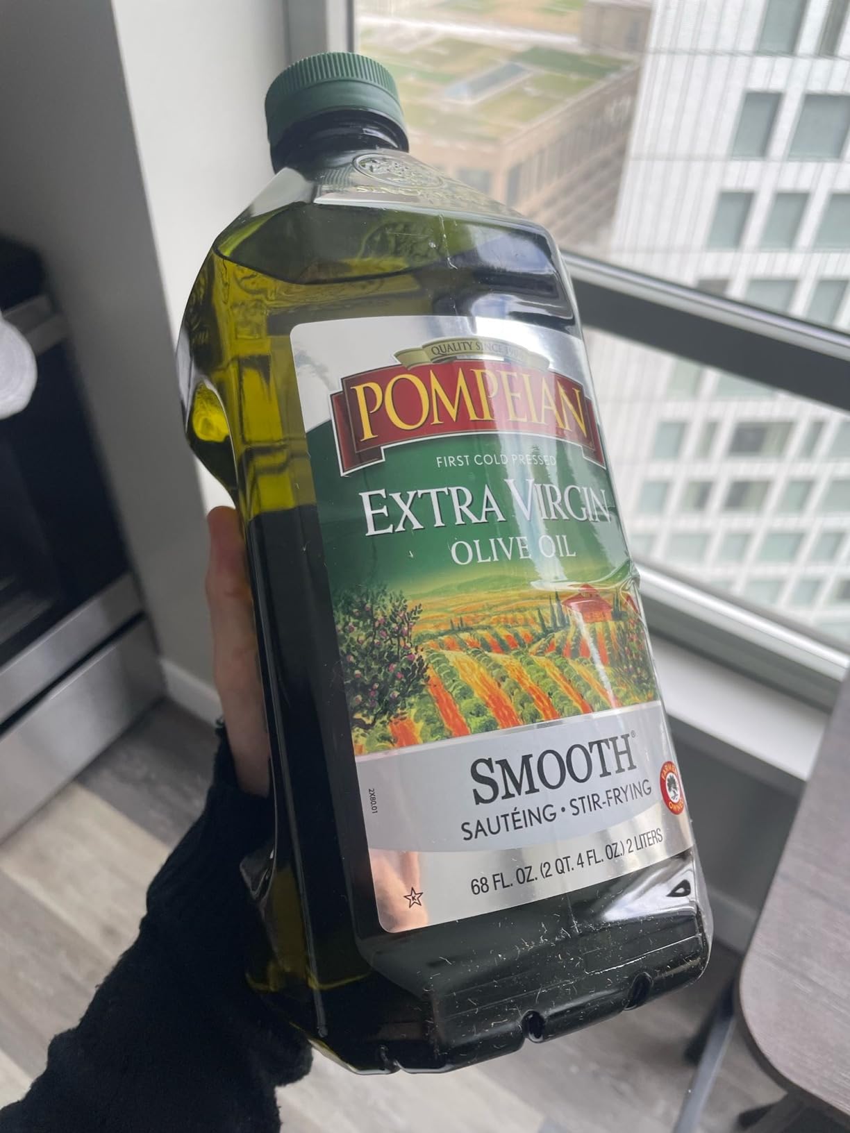 Pompeian Smooth Extra Virgin Olive Oil - 48 fl oz customer photo 2