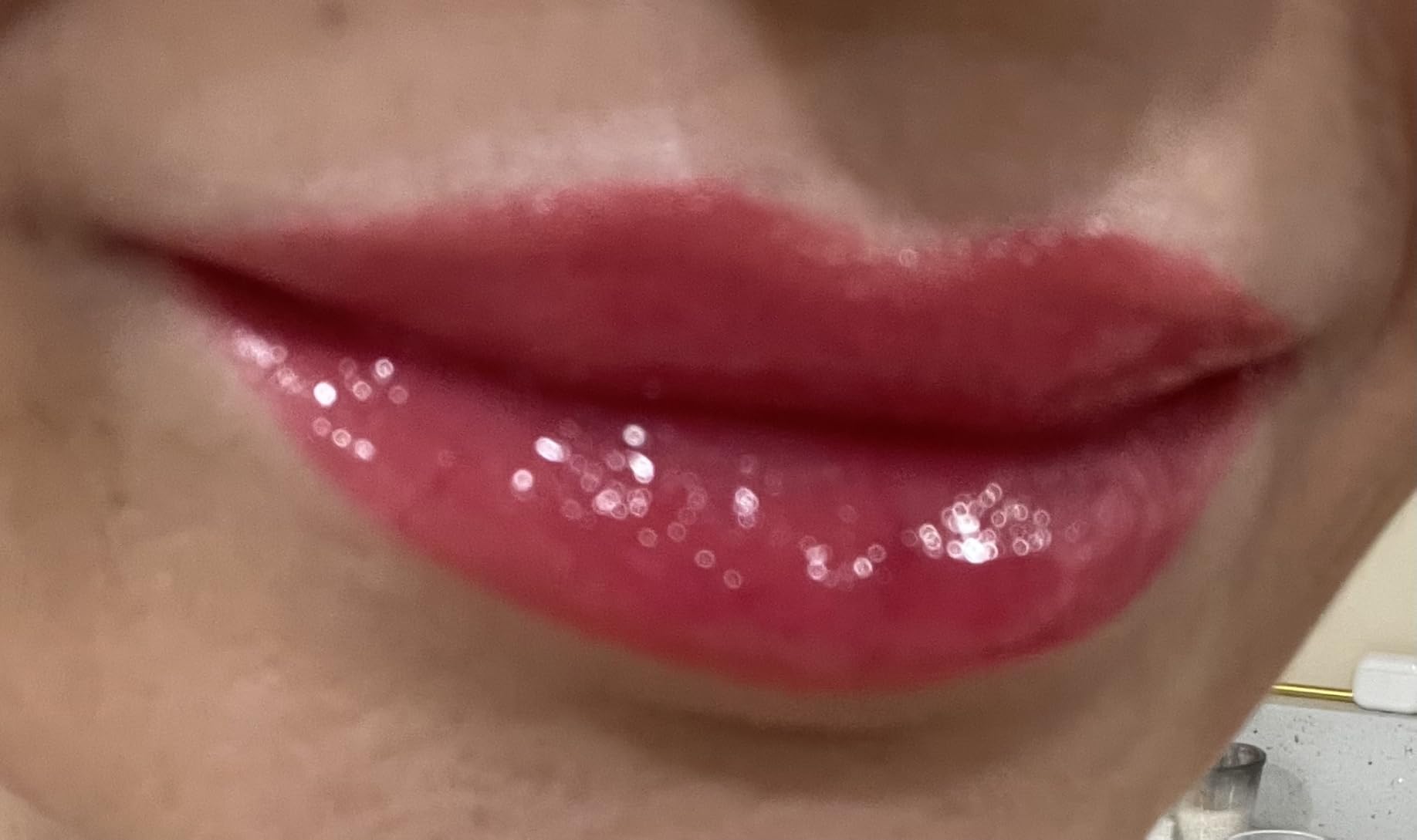 NOONI Korean Lip Oil - Appleberry - Plumping & Hydrating Tinted Lip Gloss customer photo 1