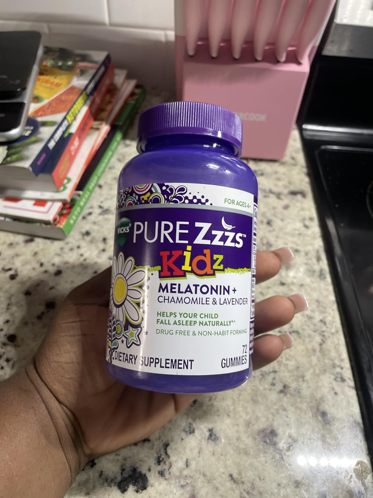 Pure Zzzs, Kidz, Kids Melatonin Gummy, Sleep Aid, Low Amount of Melatonin for Kids, with Chamomile and Lavender, 1 mg, Berry Flavored, 72 Count customer photo 1