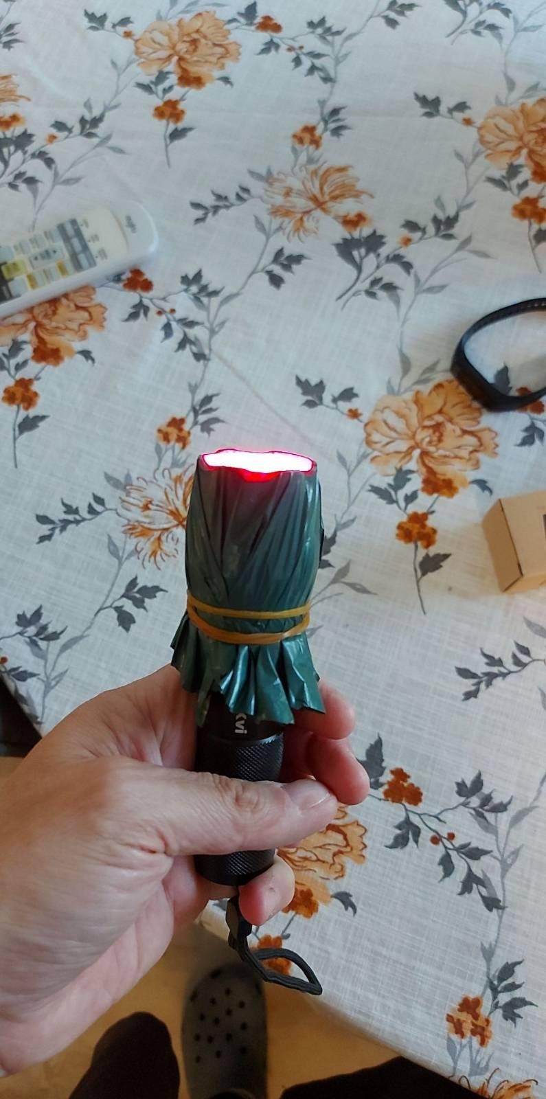 Deep Red Light Flashlight 670nm Single Mode Long Range Red Hunting Flashlights Torch with Zoomable for Astronomy, Aviation, Night Observation-Black customer photo 2