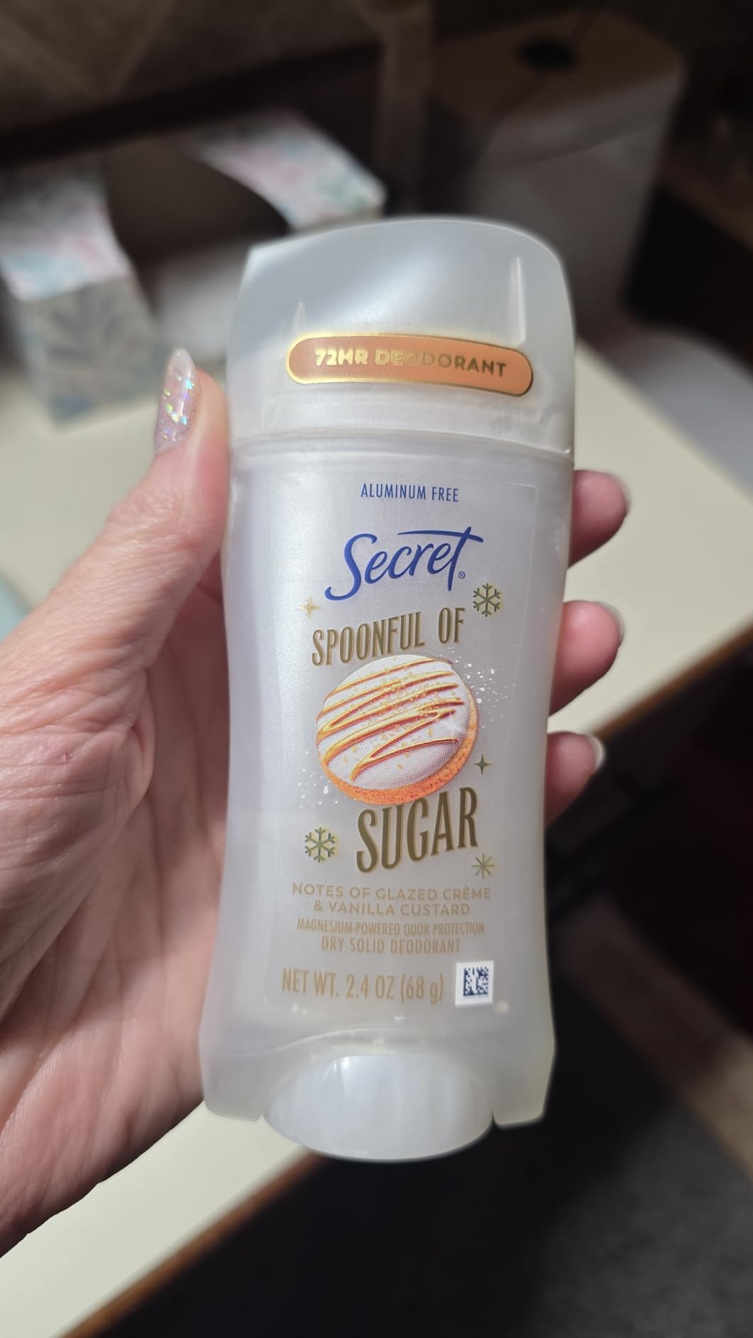 Secret Aluminum Free Deodorant for Women, 72hr Odor Protection, Naturally Derived Ingredients, Free of Parabens Dyes Talc & Baking Soda, PH Balancing Minerals, Dry Solid, Cotton Scent, 2.4 oz customer photo 1