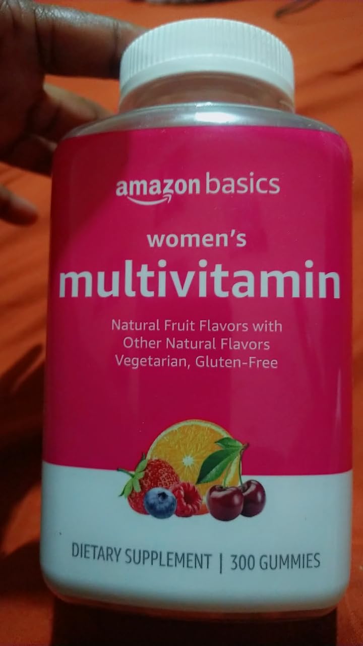 Amazon Basics Women's Multivitamin, Mixed Berry Flavor, Vegetarian & Gluten-Free, 300 Gummies (150 Servings) (Previously Solimo) customer photo 2