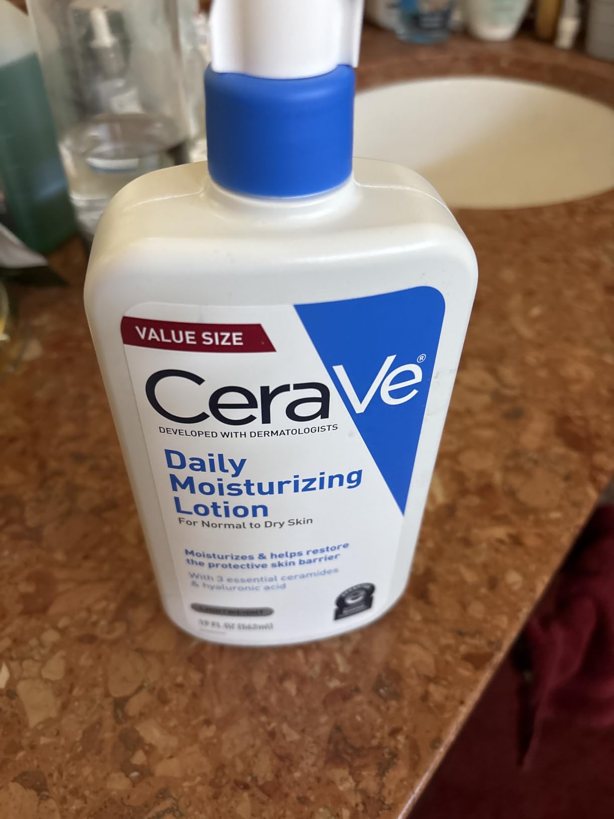 CeraVe Daily Moisturizing Lotion, Face and Body Lotion, Skin care, 19oz customer photo 2