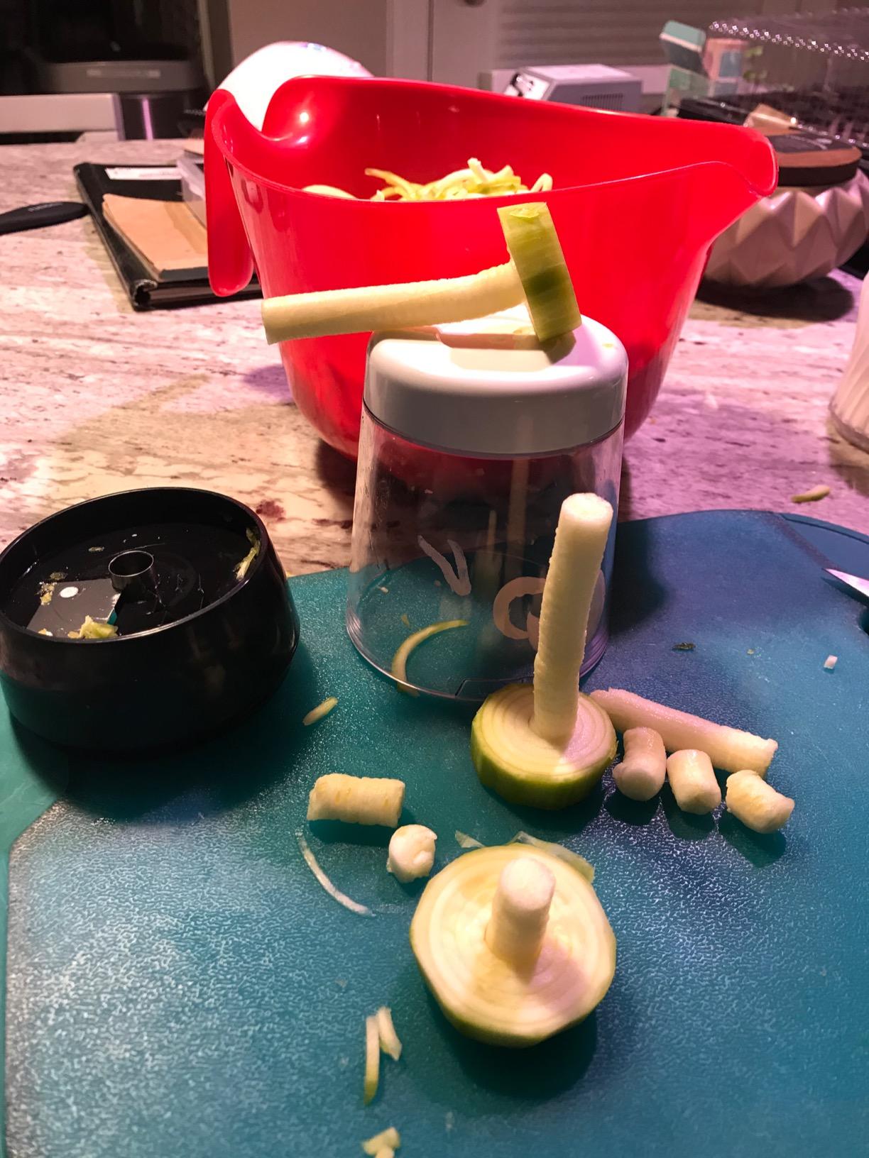 Fullstar - Vegetable Spiralizer & Slicer, Veggie Noodle Maker Kitchen Gadget customer photo 1