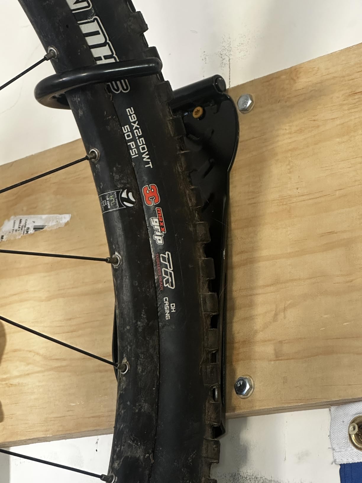 Wallmaster Bike Storage Rack for Garage, Wall Mount Bicycles Hanger customer photo 2