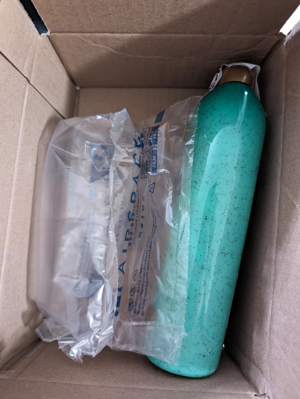 OGX Hydration + Sea Kelp & Hyaluronic Acid Sulfate-Free Lightly Moisturizing Body Scrub with Black Rice, Gentle Exfoliating Daily Body Wash to Soften & Smooth Skin, 19.5 Fl Oz customer photo 1