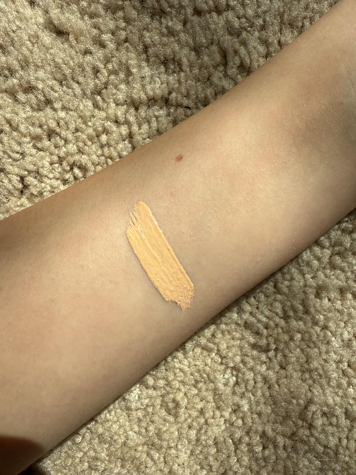 e.l.f. Hydrating Camo Concealer, Full Coverage, Light Ivory customer photo 2