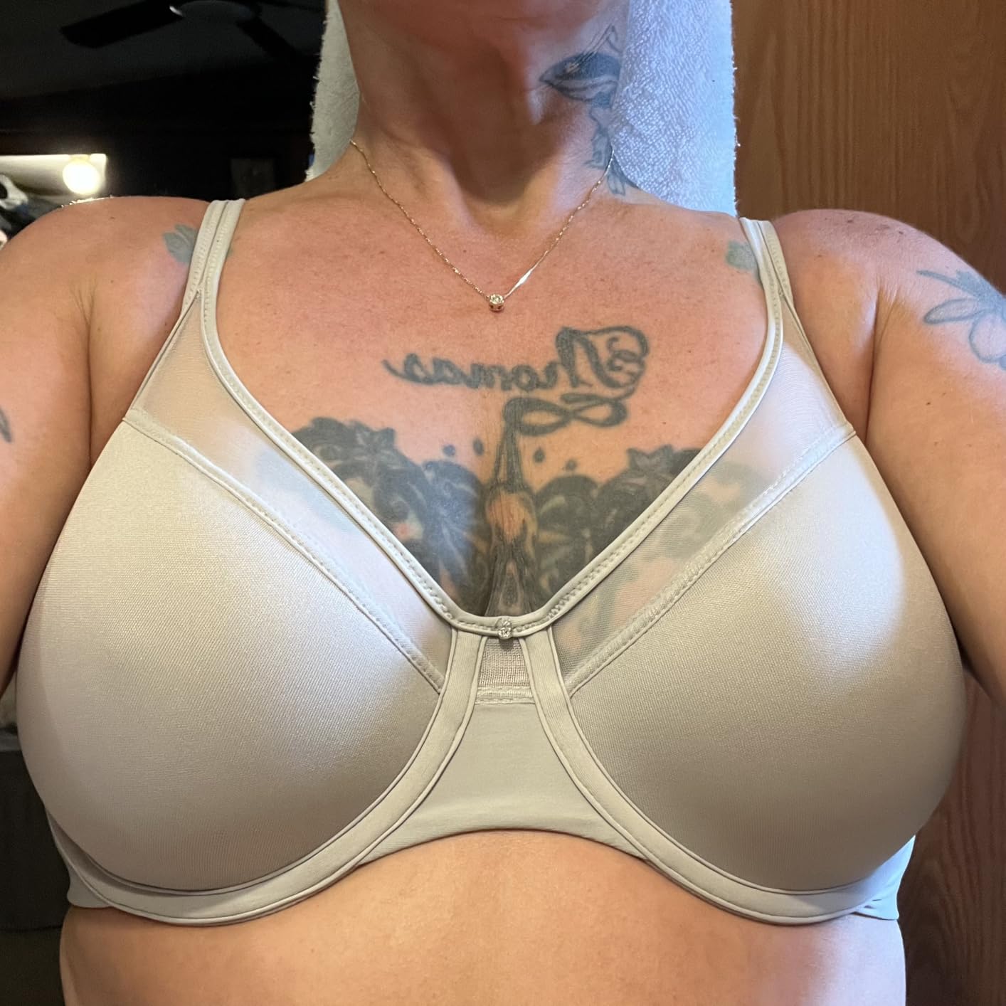 Bali Women's Underwire T-Shirt Bra – Ultra-Light Smoothing Spacer Bra customer photo 1
