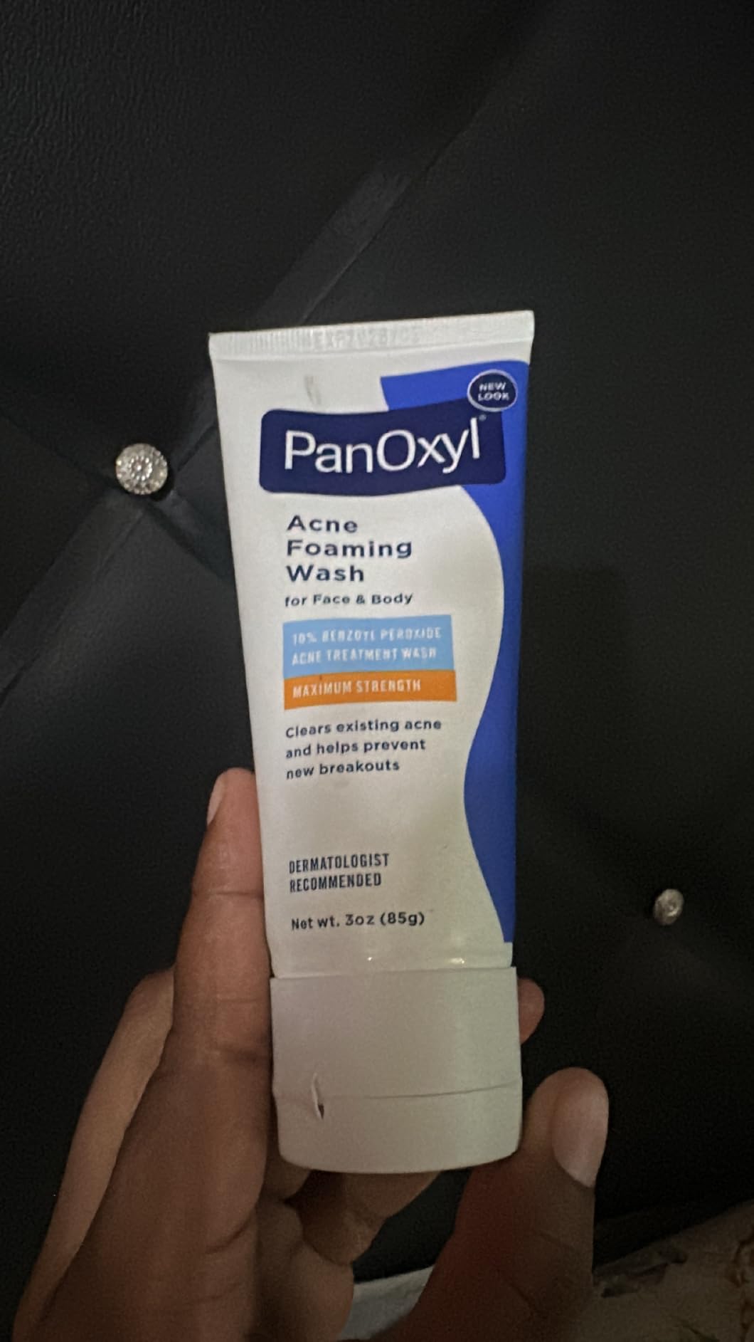 PanOxyl 10% Benzoyl Peroxide Acne Foaming Wash, Maximum Strength, Daily Acne-Fighting Face and Body Cleanser, Face Wash to Clear, Treat and Prevent Acne Pimples and Stubborn Breakouts, 5.5 Oz Tube customer photo 1