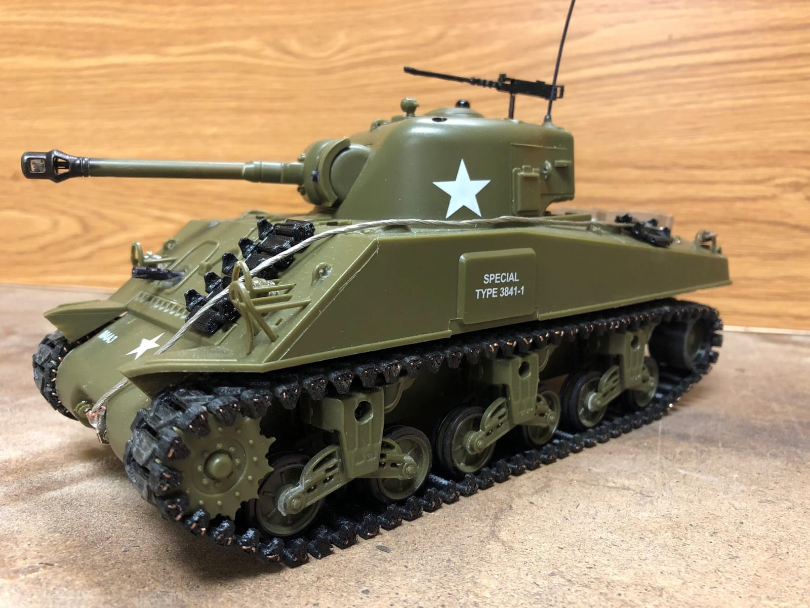 POCO DIVO Sherman M4A3 US Medium Tank RC IR Battle Panzer 2.4Ghz 1/30 Scale Model Military Vehicle w. Sound & Light customer photo 1