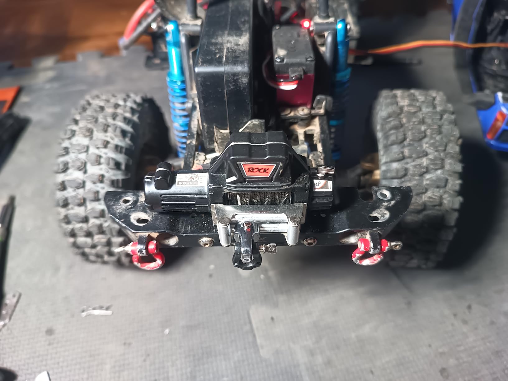 INJORA Metal Automatic Winch Wireless Remote Controller System for 1:10 RC Crawler Car Axial SCX10 90046 TRX4 Redcat (Black) customer photo 1