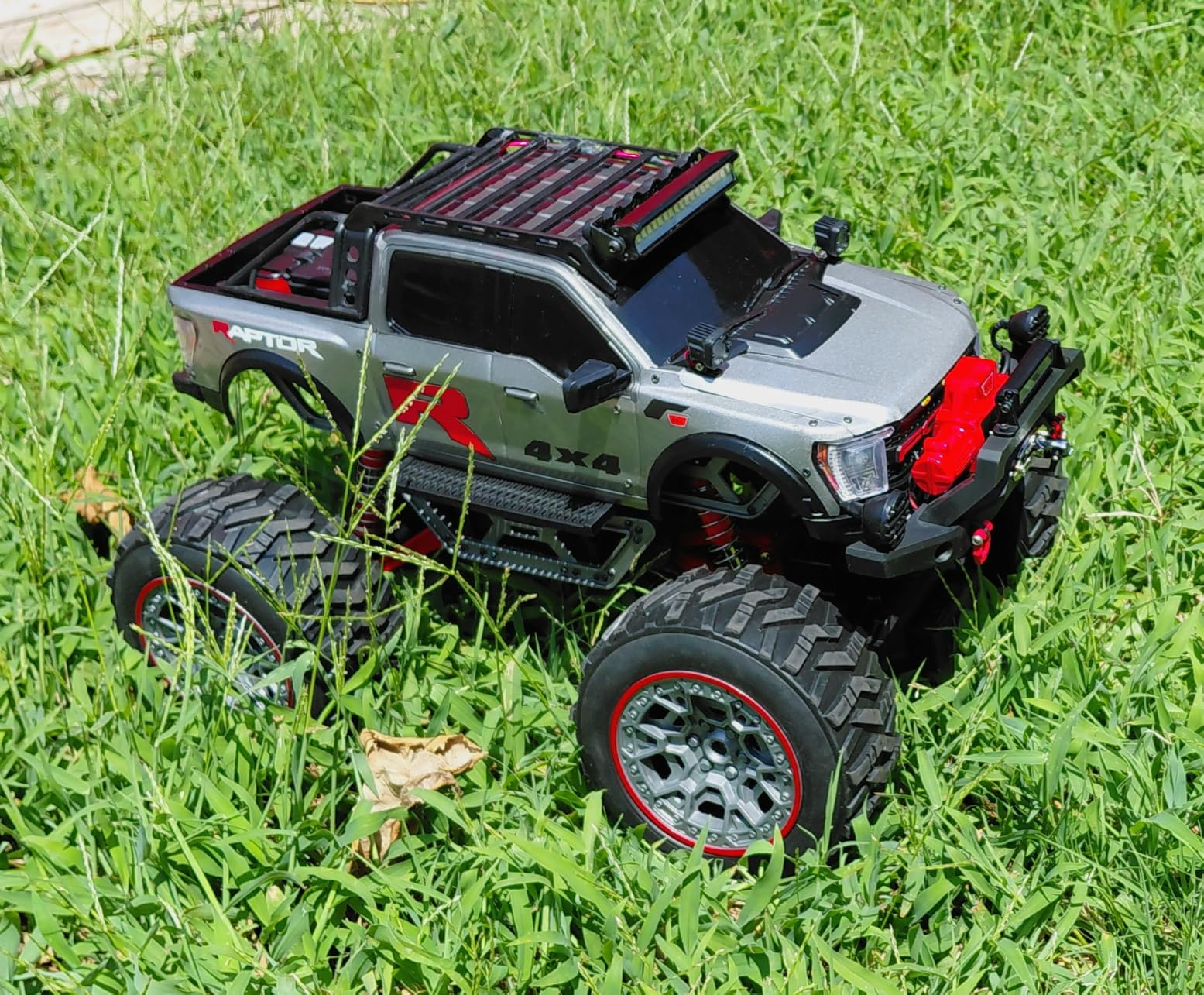 INJORA Metal Automatic Winch Wireless Remote Controller System for 1:10 RC Crawler Car Axial SCX10 90046 TRX4 Redcat (Black) customer photo 2