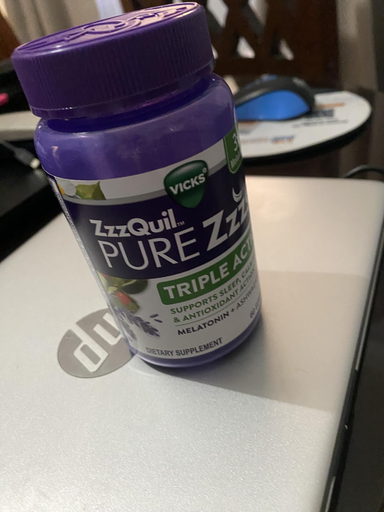 ZzzQuil PURE Zzzs Triple Action, Melatonin Gummies, Melatonin 6mg, 3X Melatonin, Sleep Aid with Ashwagandha, Calm Mood, Antioxidant Action, Sleep Aids for Adults, 60 Sleep Gummies customer photo 2