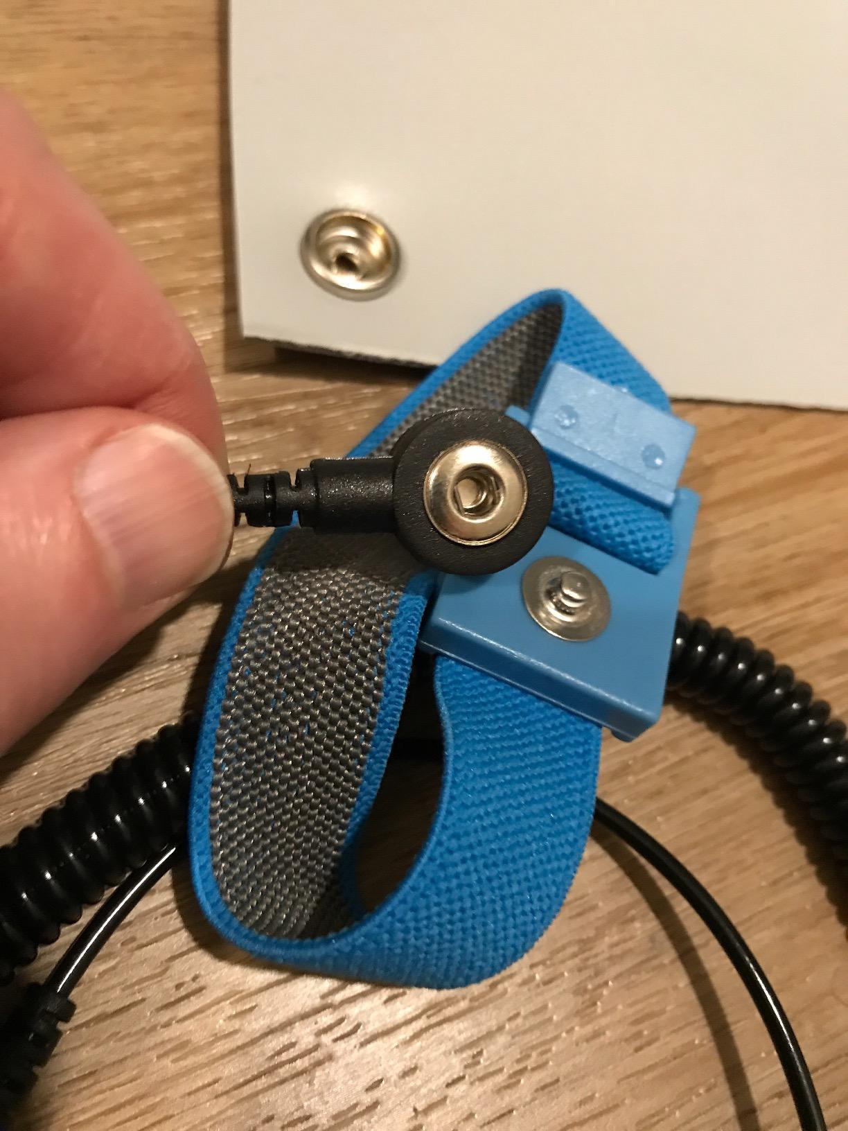 Bertech ESD Anti-Static Table Mat Kit, 16 In. x 24 In., Blue, Includes an ESD Wrist Strap and ESD Grounding Cord, MADE IN USA customer photo 1