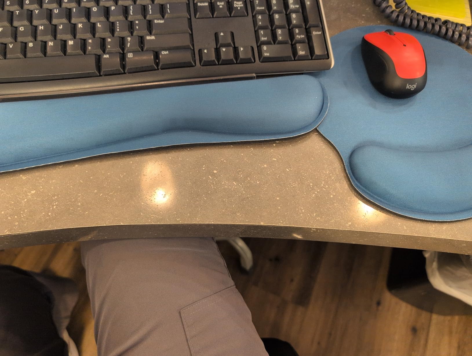 KTRIO Keyboard Wrist Rest & Mouse Pad with Wrist Rest, Black customer photo 1