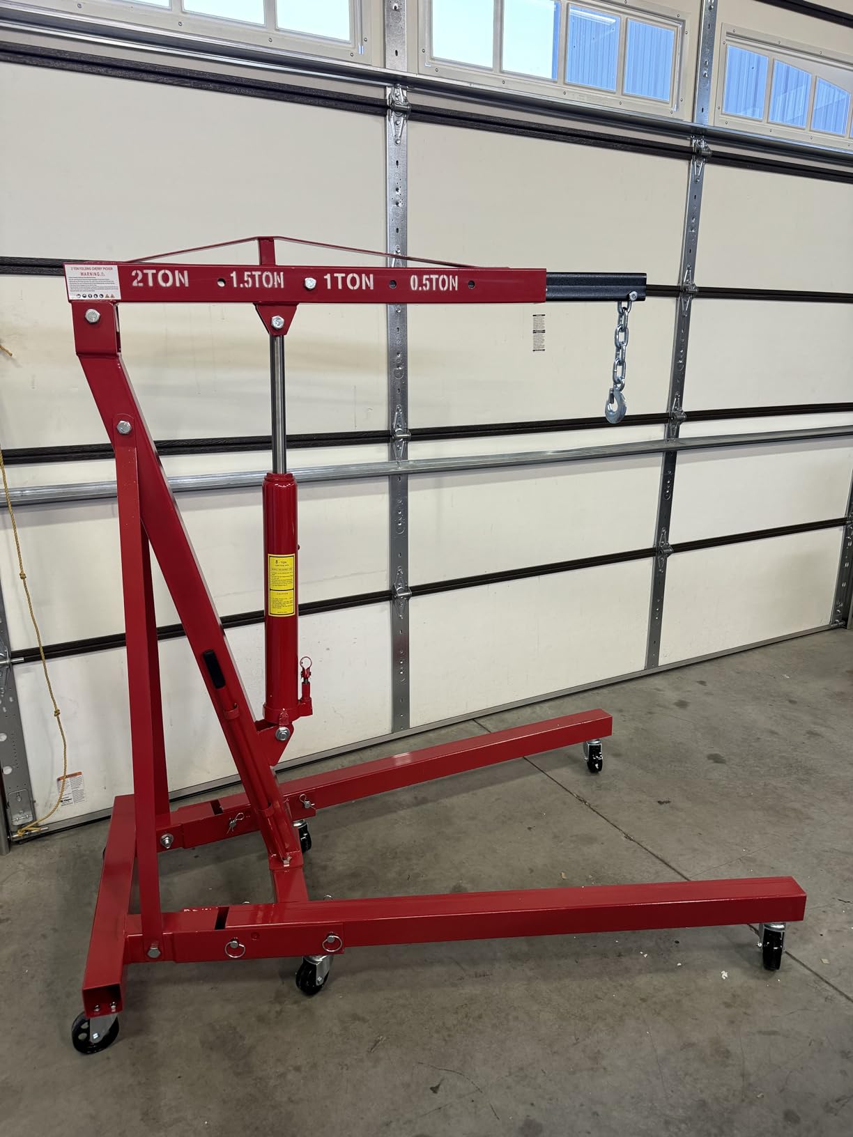 Goplus 2 Ton Folding Engine Lift with 6 Wheels, Heavy Duty Steel Hydraulic Shop Crane, Cherry Picker for Garage, Workshop, 4400 LBS customer photo 1