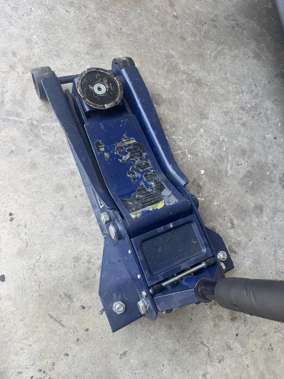 TCE 4 Ton(8000 lb) Blue Low‑Profile Floor Jack, Dual‑Piston Quick Lift Pump customer photo 1