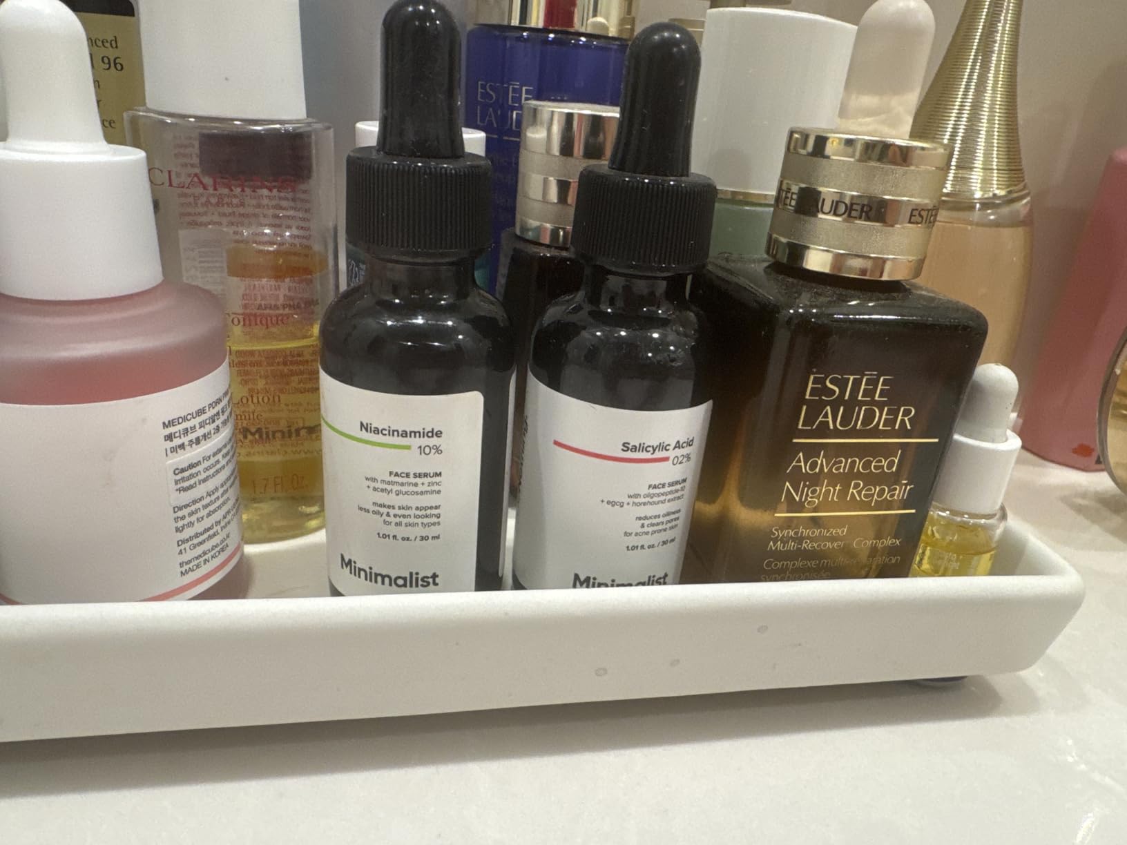 Minimalist Niacinamide 10% + Zinc Face Serum for Enlarged Pores & Excess Oil | Reduces Blemishes for Even Skin Tone | For Women & Men | 1 Fl Oz / 30 ml customer photo 1