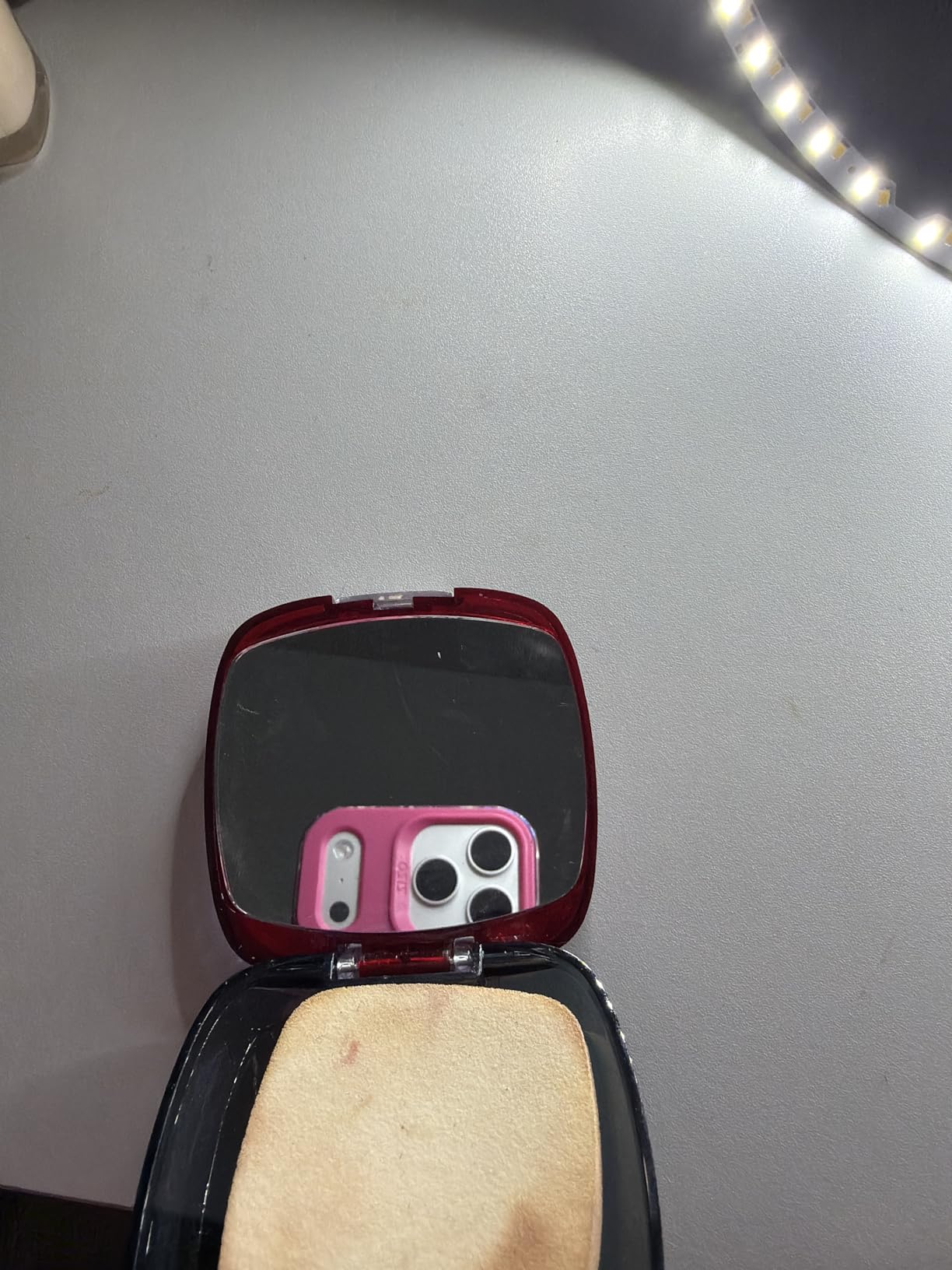 L'Oreal Paris Makeup Infallible Fresh Wear Foundation in a Powder, Up to 24H Wear, Waterproof, Ivory Buff, 0.31 oz. (Packaging May Vary) customer photo 2