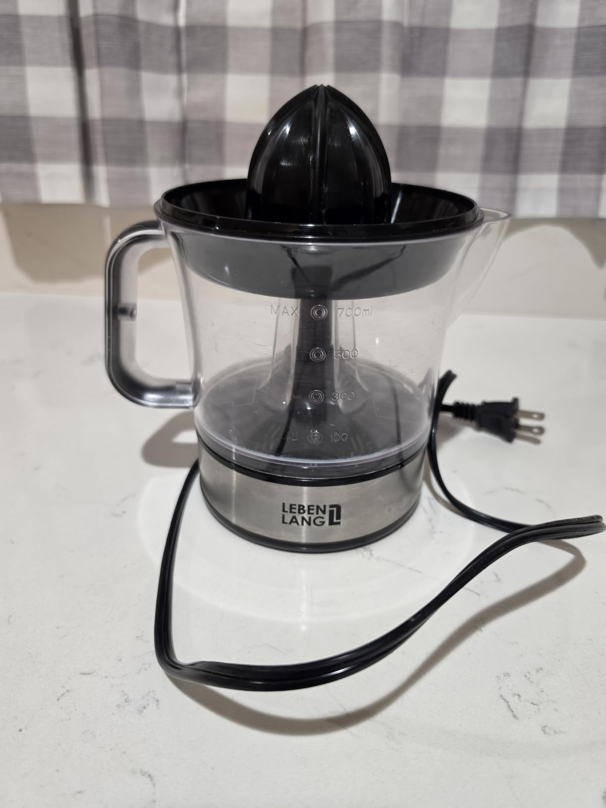 LEBENLANG Orange Juicer Electric - 2 cones & BPA-free I High juice yield & Large Volume I 24oz Lemon Juicer Squeezer I Electric Citrus Juicer Orange Juice Press Juicers Exprimidor De Naranjas Limones customer photo 1
