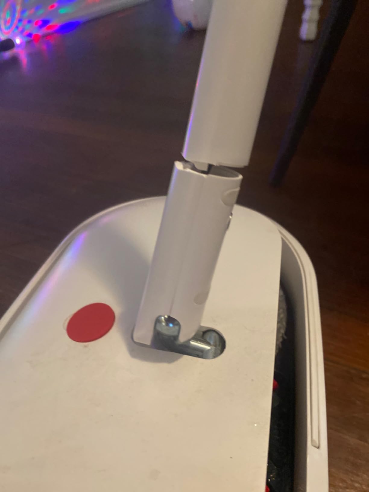 REECOO Cordless Electric Spin Mop Power Mop with 4 Floor Scrubber Pads/Automatic Cleaning Bucket/Water Sprayer,Lightweight & Rechargeable,Suitable for Wooden, Marble, Tile, Hardwood Floor. customer photo 1