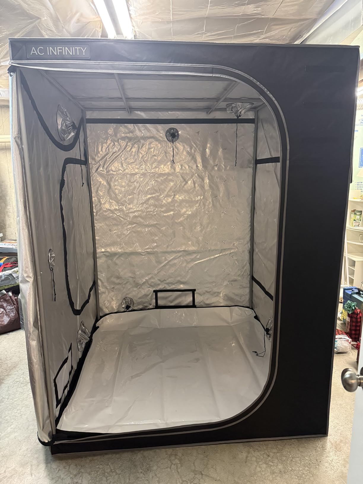 AC Infinity CLOUDLAB 642, Advance Grow Tent 4x2, Thickest Poles & Mylar customer photo 1