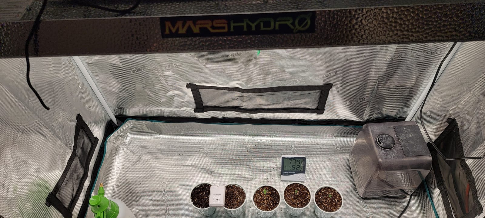 MARS HYDRO 4x2 Smart Grow Tent Kit with TSL2000 with iControl Controller customer photo 1