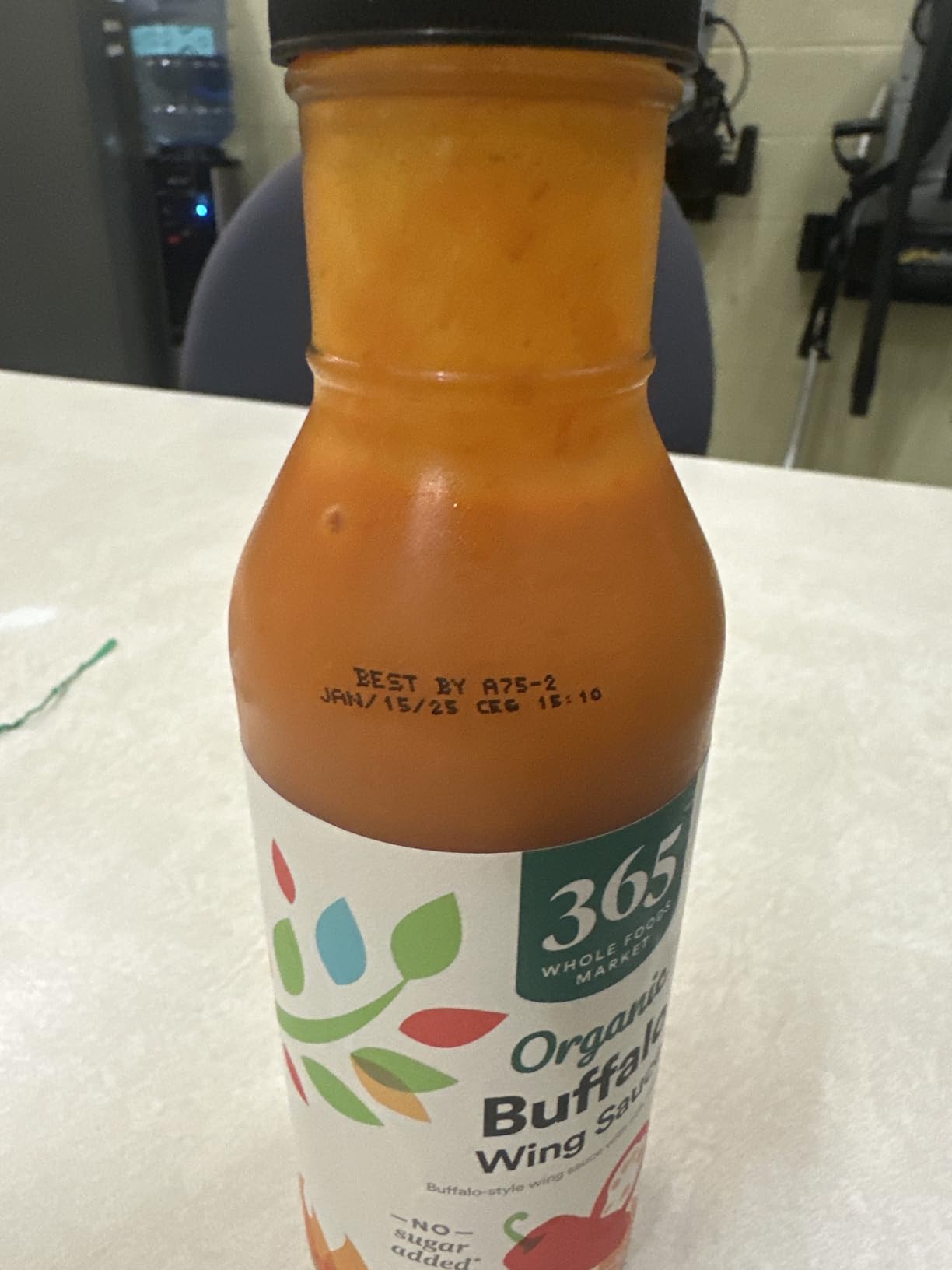 365 by Whole Foods Market Organic Buffalo Wing Sauce Medium, 12.5 Ounce customer photo 2