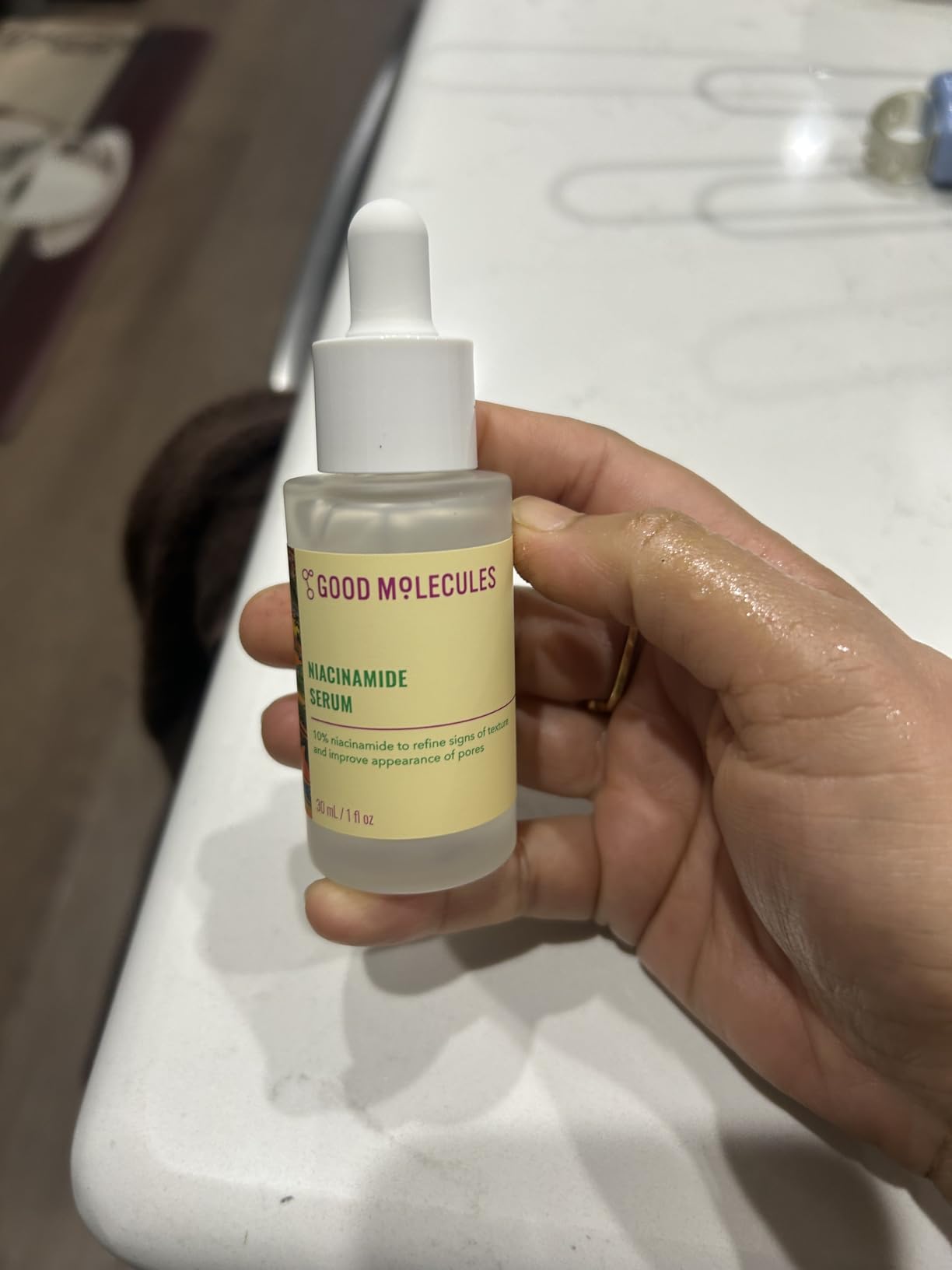 Good Molecules Niacinamide Serum 10%, Pore & Texture Serum, 1 fl oz customer photo 2