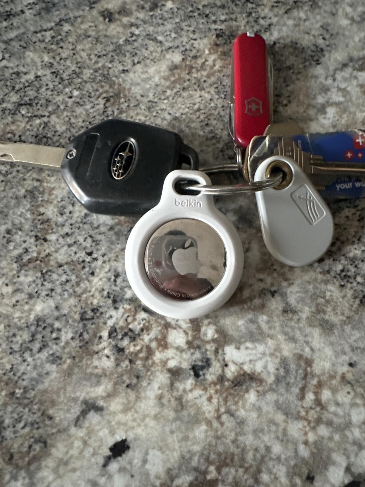 Belkin Apple AirTag Holder Keychain with Key Ring, Scratch-Resistant customer photo 2