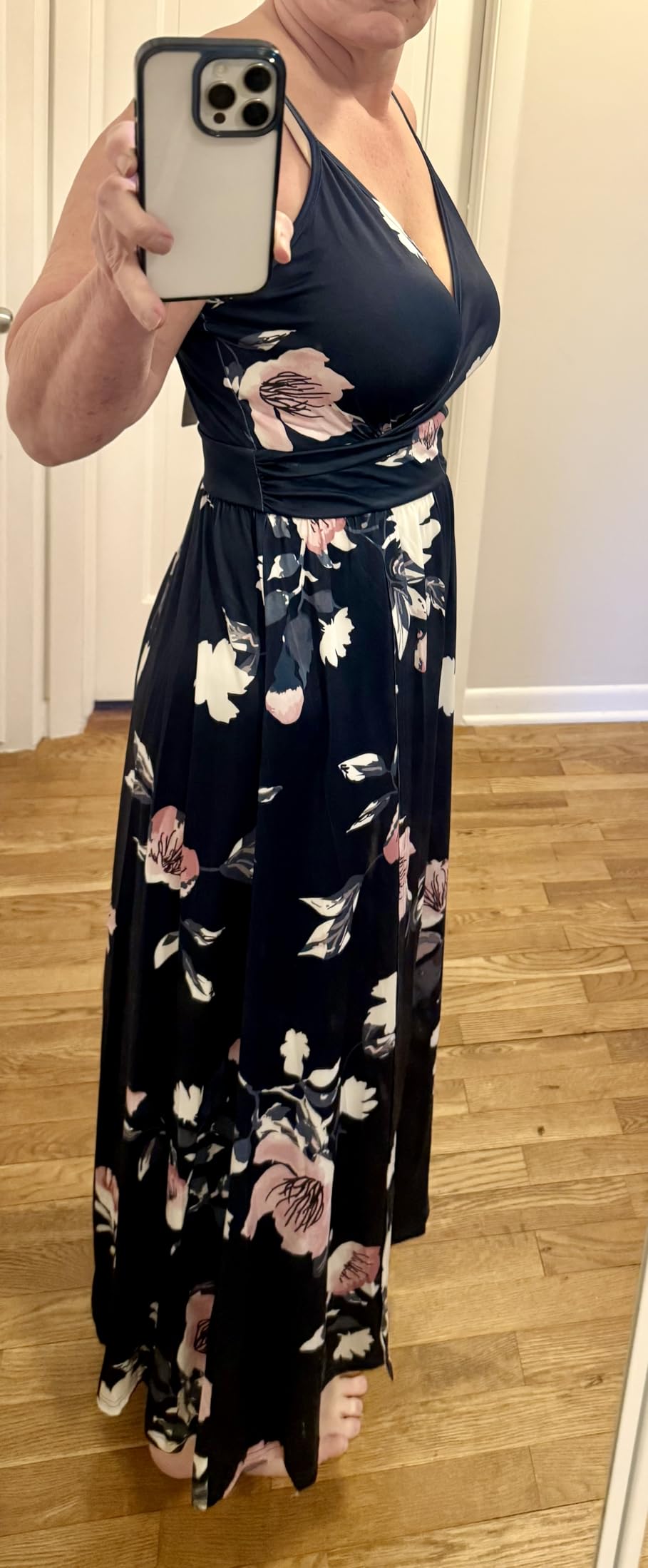 Newshows Women's 2026 Lightweight Summer Wedding Guest Beach Vacation Casual V Neck Split Flowy Maxi Dress customer photo 1
