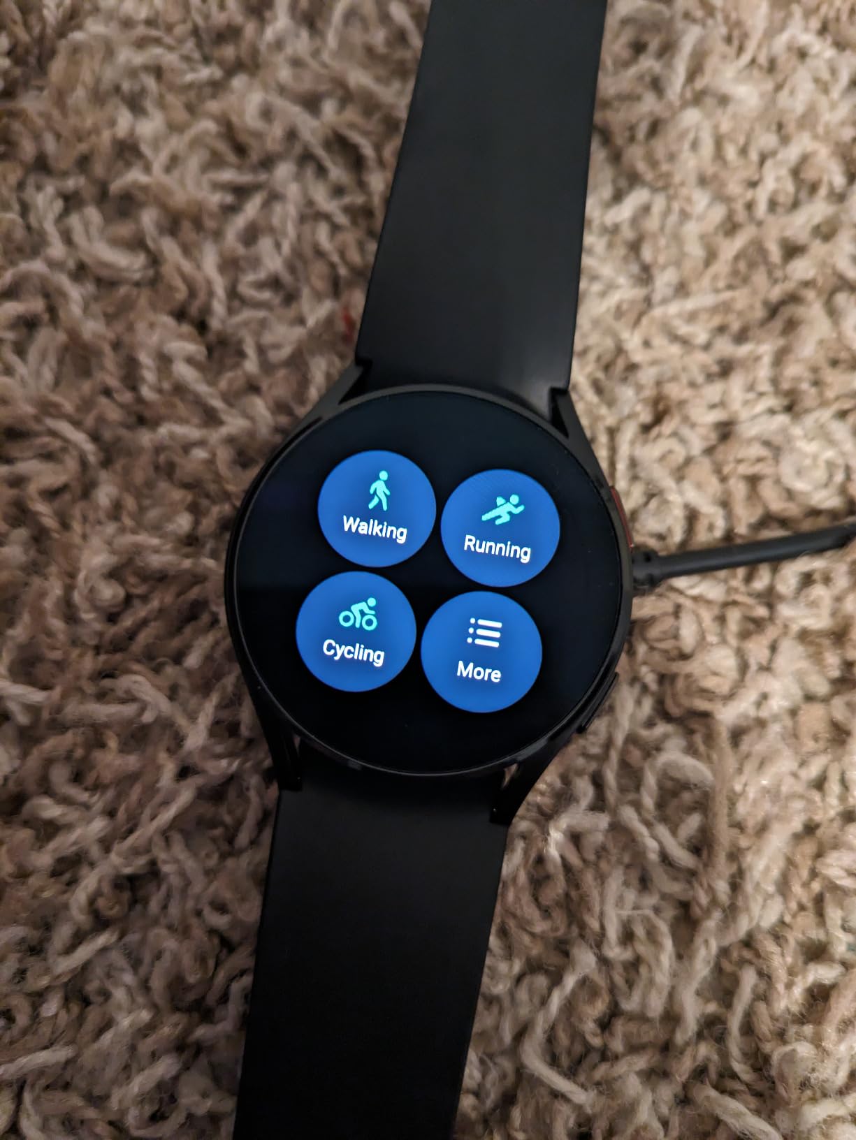Samsung Galaxy Watch 4 40mm Bluetooth Smartwatch with ECG Heart Monitor, Tracker for Health, Fitness, Running, Sleep Tracking, GPS Fall Detection, US Version, SM-R860NZKAXAA, Black customer photo 1