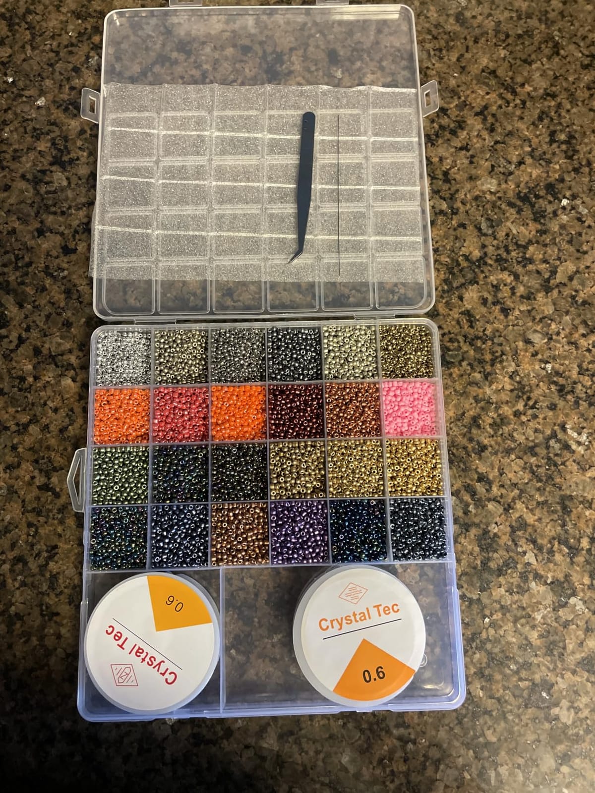 EuTengHao 8/0 Glass Seed Beads Kit, 3mm Metal Color Waist Beads, 24Colors Small Pony Beads with String for Bracelet Necklace Earring Jewelry Making (14405PCS, 600 Per Color) customer photo 1