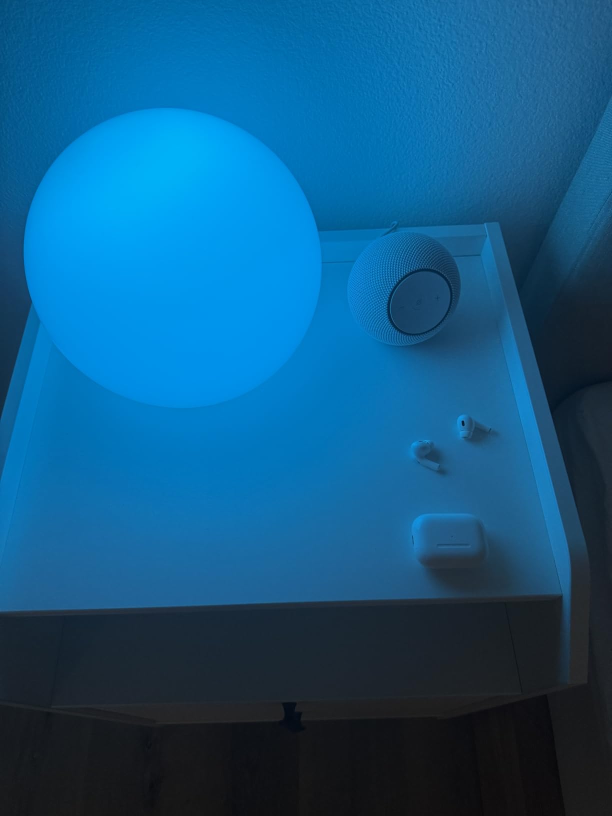 Govee Smart Light Bulbs, A19 Color Changing Light Bulb, 800 LM, E26 Base customer photo 1