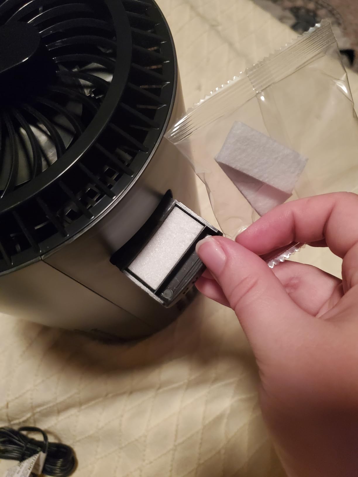 AROEVE Air Purifiers for Bedroom with Sleep Mode Speed Control-MK01A(White) customer photo 1