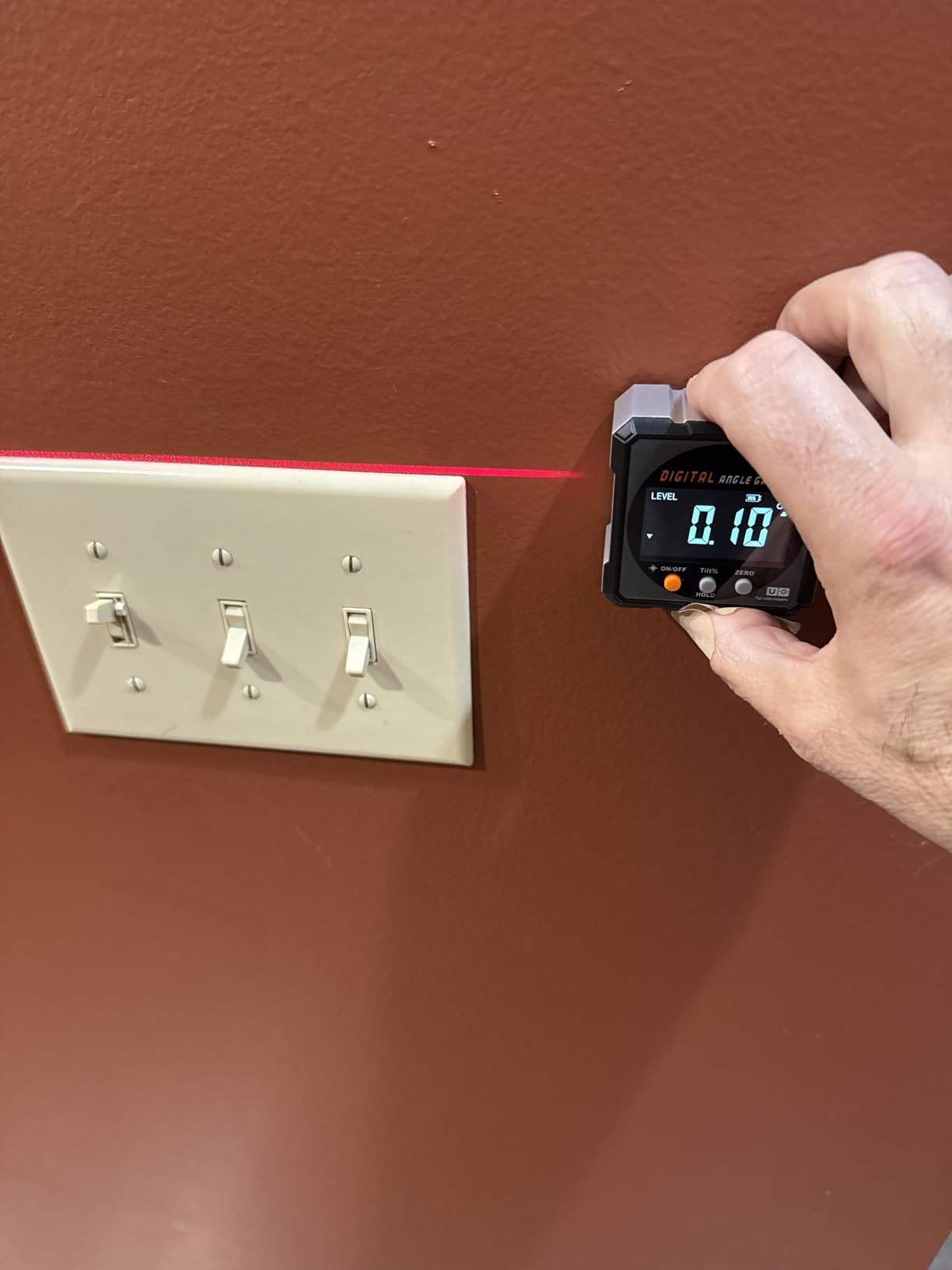Digital Angle Finder & Gauge, Magnetic Dual Laser Inclinometer customer photo 2