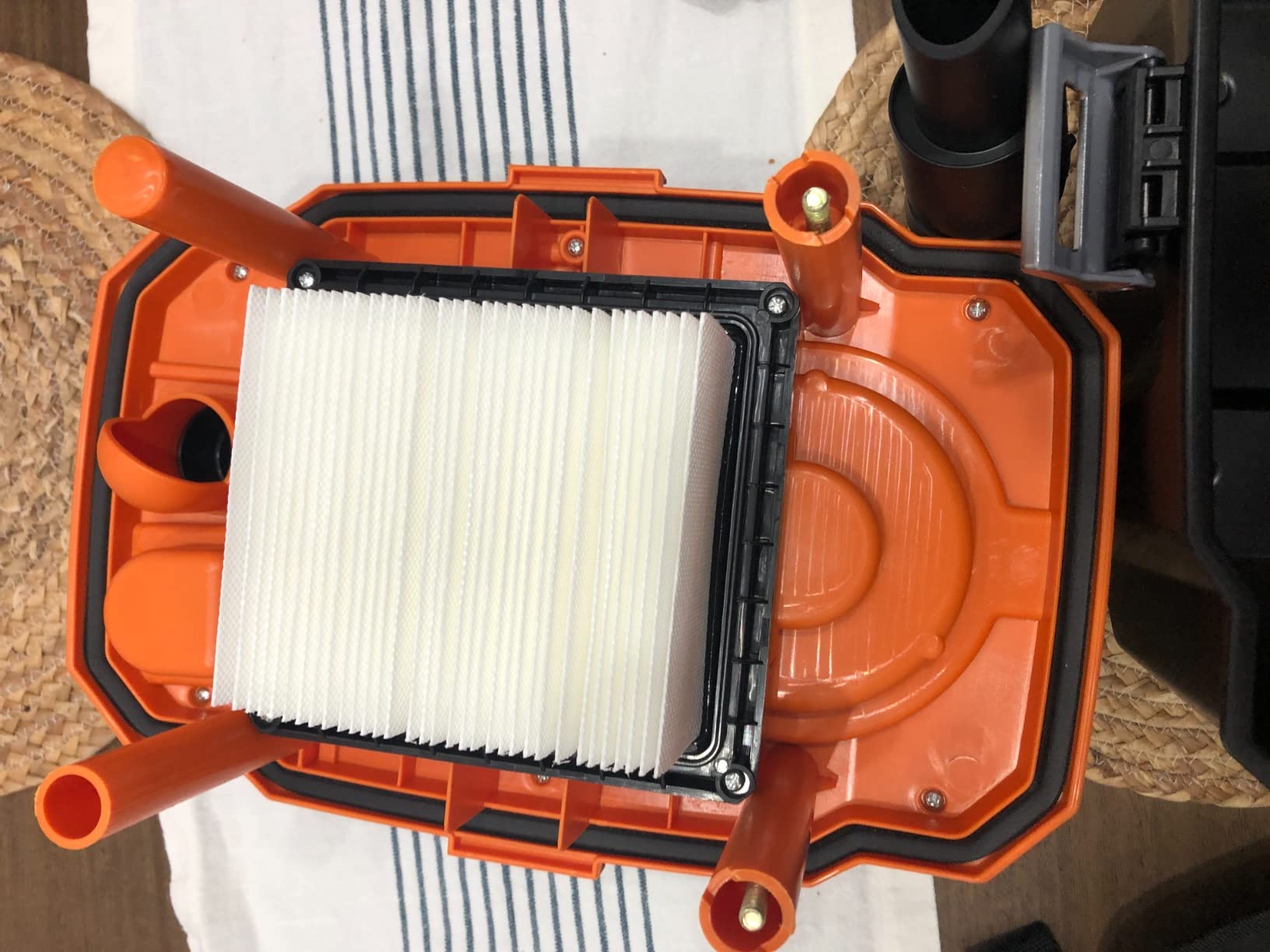 WORX Cordless Wet/Dry Vacuum, 20V 2.1 Gal, WX031L customer photo 1