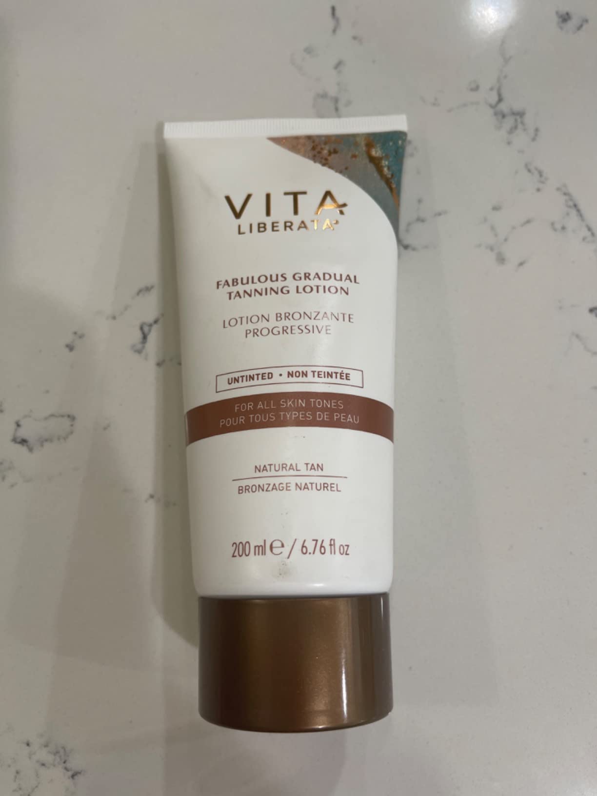 VITA LIBERATA Fabulous Gradual Tanning Lotion - Buildable Formula, Sun-Kissed Tan, Untinted For Minimal Transfer, Lasting Finish, Formulated with Hyaluronic Acid, 6.76 lf.oz customer photo 1