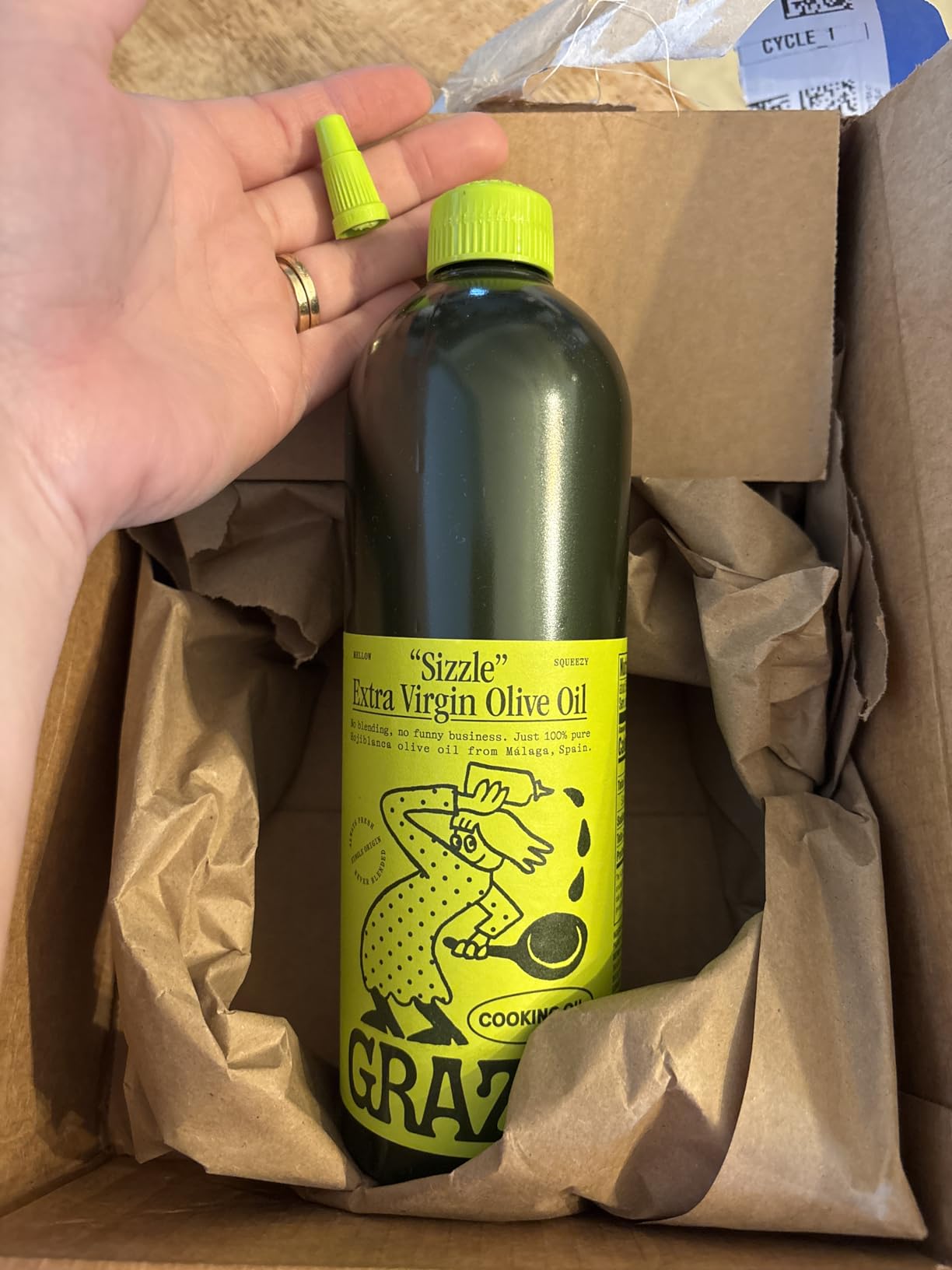 Graza Sizzle Extra Virgin Olive Oil, Cooking Oil - High Polyphenol Peak Harvest EVOO Cooking Oil in a Squeeze Bottle - Single Origin Olive Oils from Spain - 25.3 Fl Oz (750ml) customer photo 2