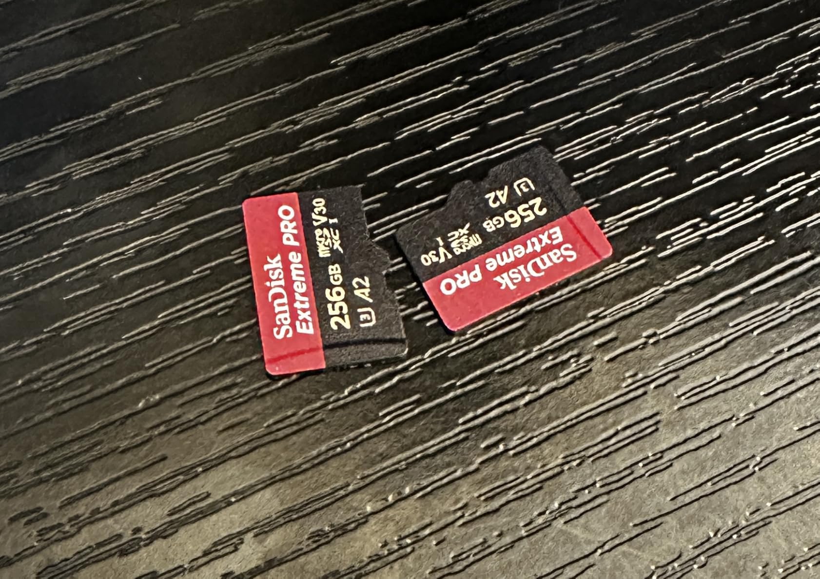 SanDisk Extreme PRO 256 GB Class 3/UHS-I (U3) V30 microSDXC customer photo 2