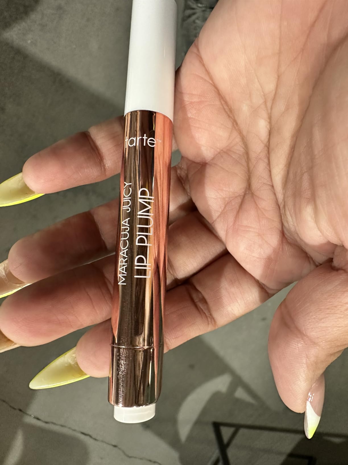 tarte maracuja juicy lip plump – Hydrating & Volumizing Lip Plumper Gloss Balm with Nourishing Hyaluronic Acid & Vitamin E, Plumps & Moisturizes, Vegan & Cruelty-Free customer photo 2