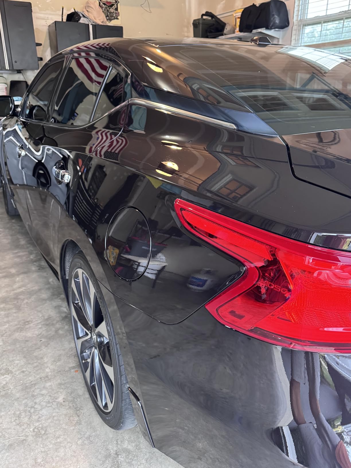 Graphene Ceramic Coating(60ML), 10H Ceramic Coating for Cars, High Gloss Anti-Scratch Nano Coat Kit Hydrophbic Mirror Paint Protection 3 Years Prorection customer photo 2