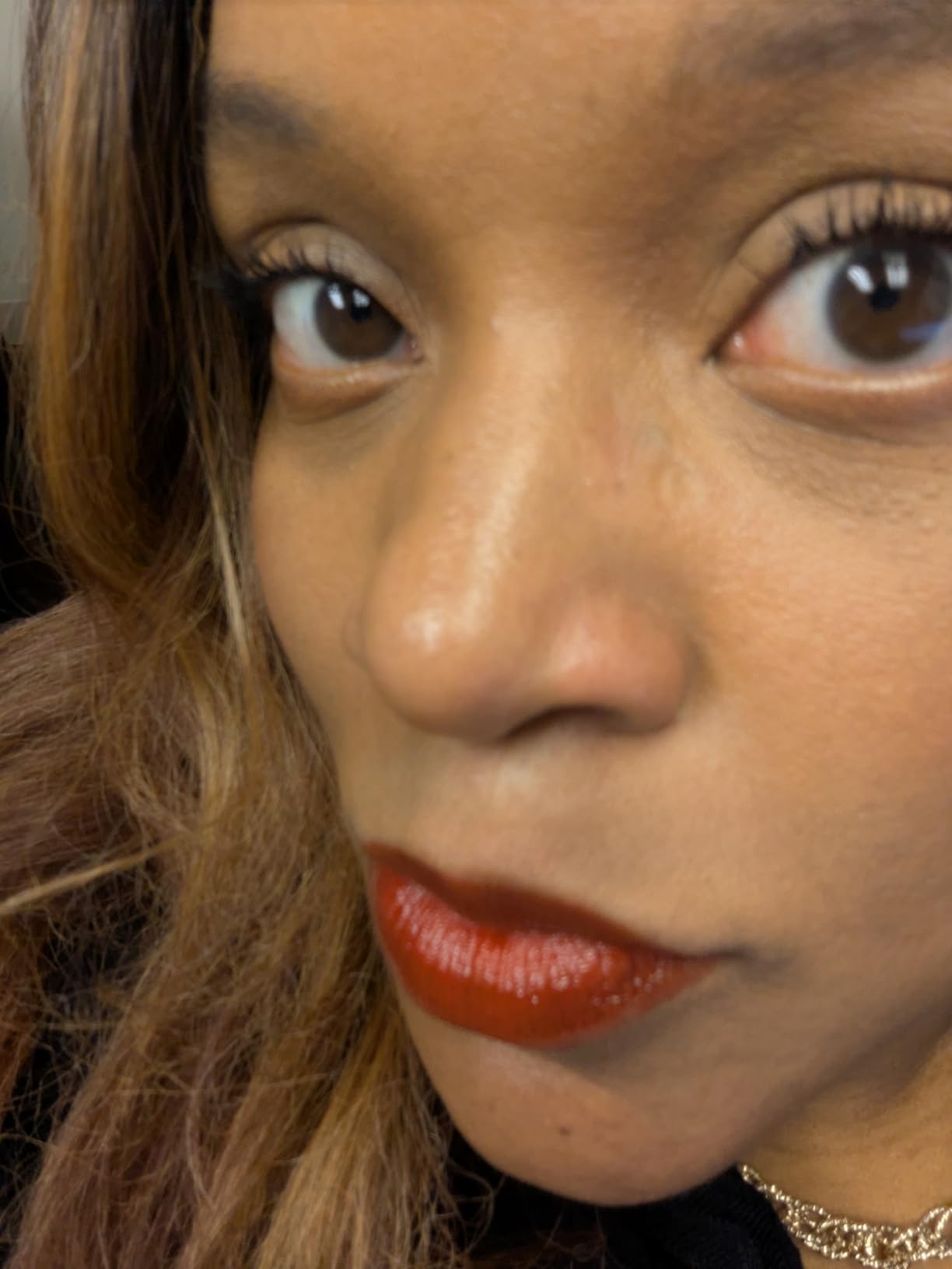 e.l.f. Glossy Lip Stain, Long-Lasting, Lightweight Lip Stain For A Sheer Pop Of Color & Subtle Gloss Finish, Vegan & Cruelty-Free, Berry Queen customer photo 2