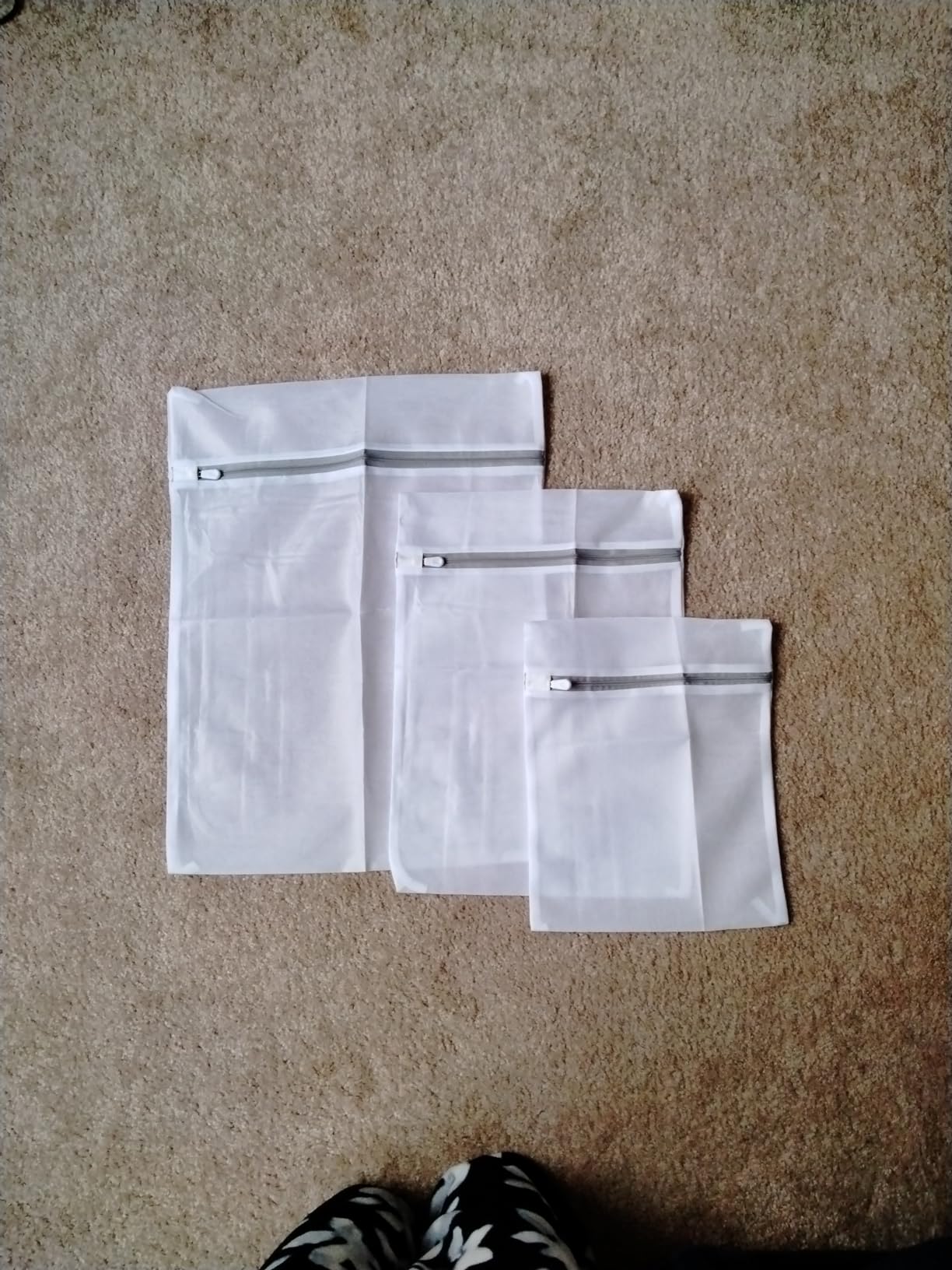 Lingerie Bags for Washing Delicates,Small Fine Mesh Laundry Bags,3Pcs(1 Large,1 Medium,1 Small) customer photo 1