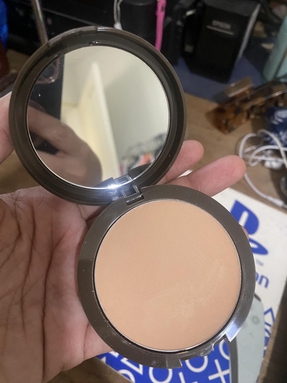 Covergirl Clean Invisible Pressed Powder, Lightweight, Breathable, Vegan Formula, Creamy Natural 120, 0.38oz customer photo 2