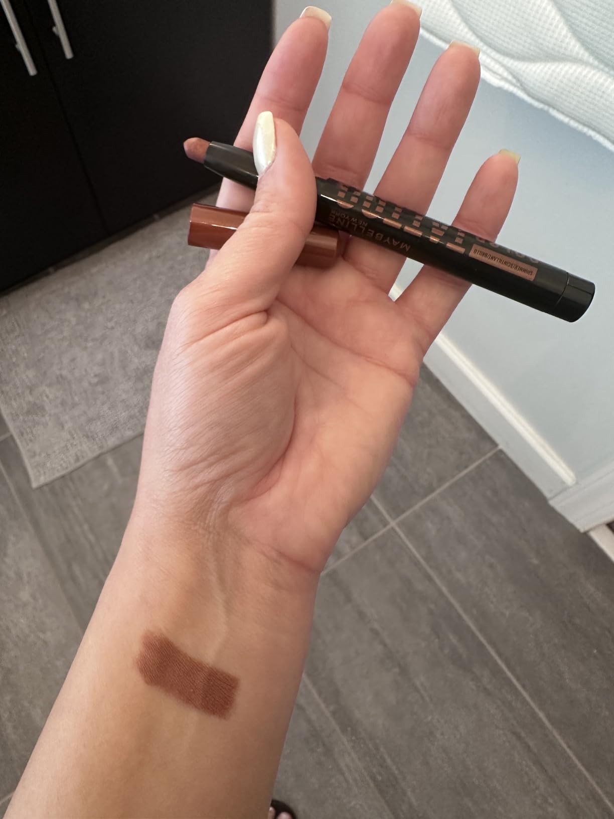 MAYBELLINE Color Tattoo Longwear Multi-Use Eye Shadow Stix, Eye Makeup, I am Inspired (Rose Gold Shimmer) customer photo 2
